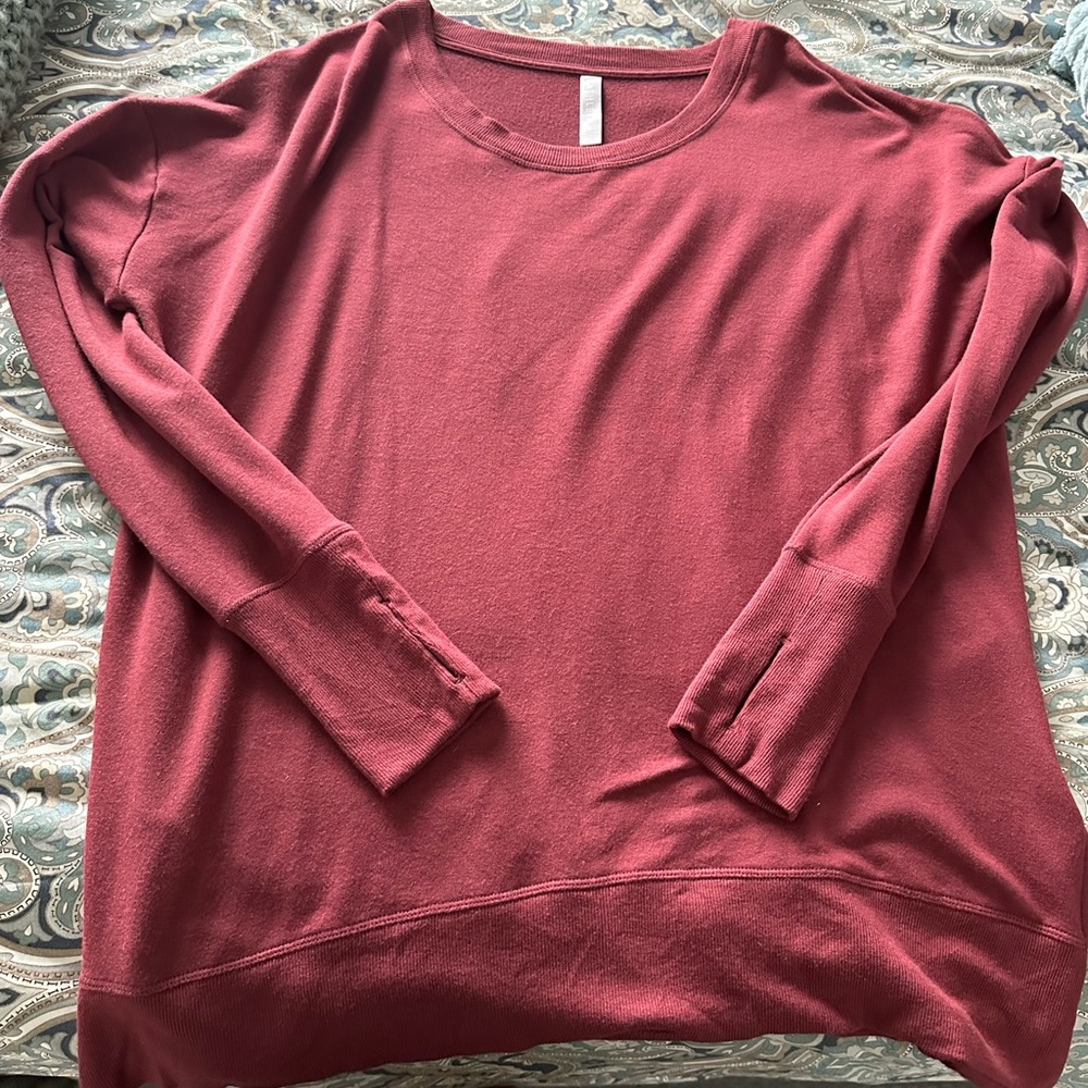 Women”s athleta sweatshirt